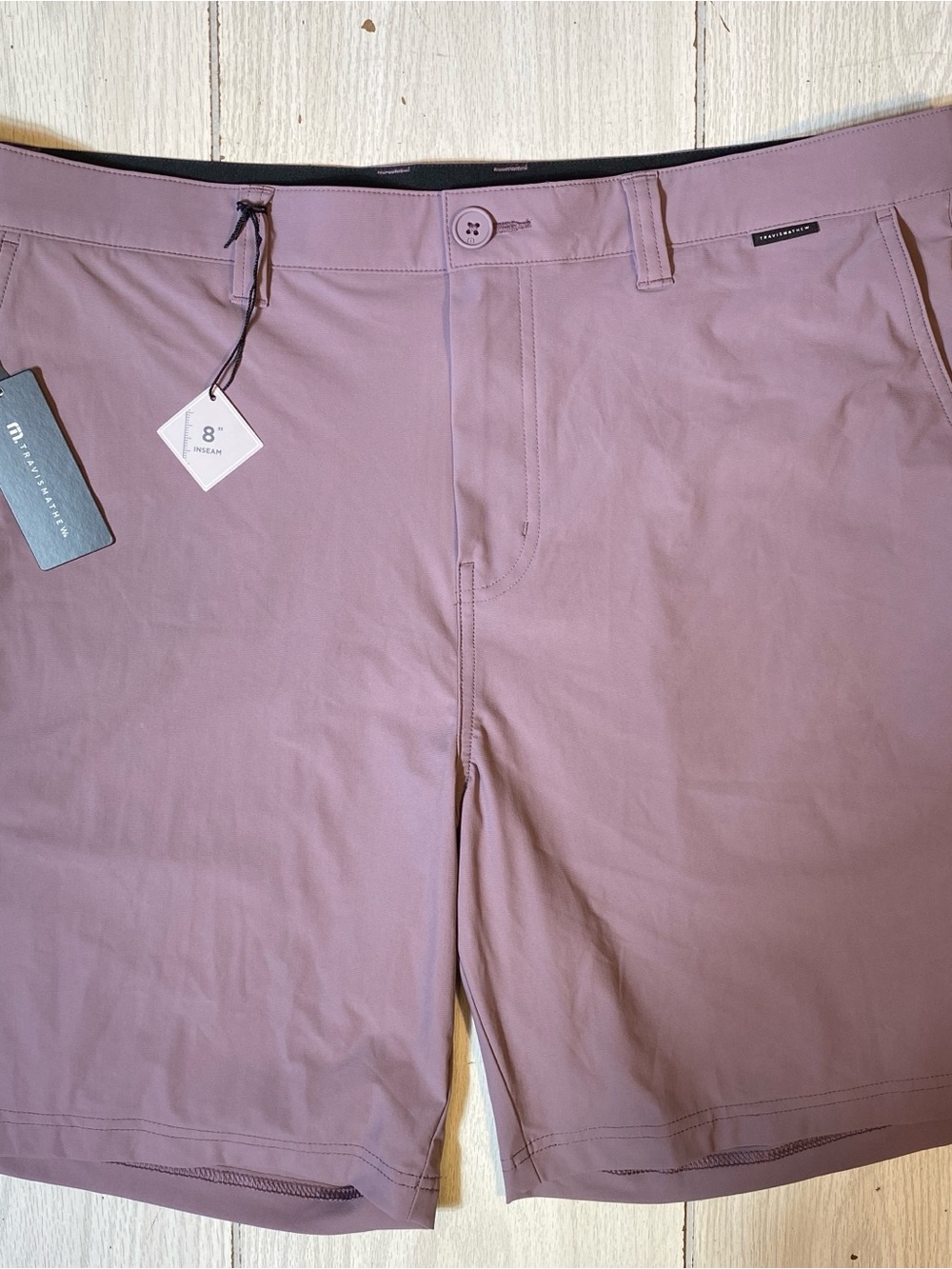 TravisMathew Men's Hero Hour Short NWT 8" Inseam Mauve/Purple Size 36 A46154